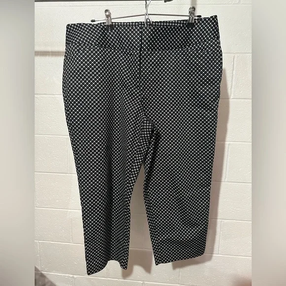 Worthington Women’s Capri Pants, Size: 14 - Picture 1 of 5